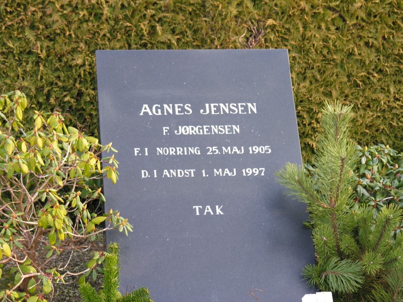 Agnes Jørgensen 1905-1997