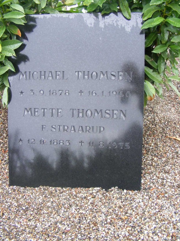 Michael Thomsen 1878-1960 og Mette Jørgine Straarup 1883-1975