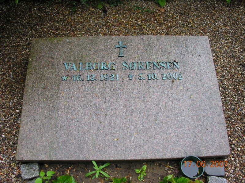 Valborg Simonsen 1921-2002