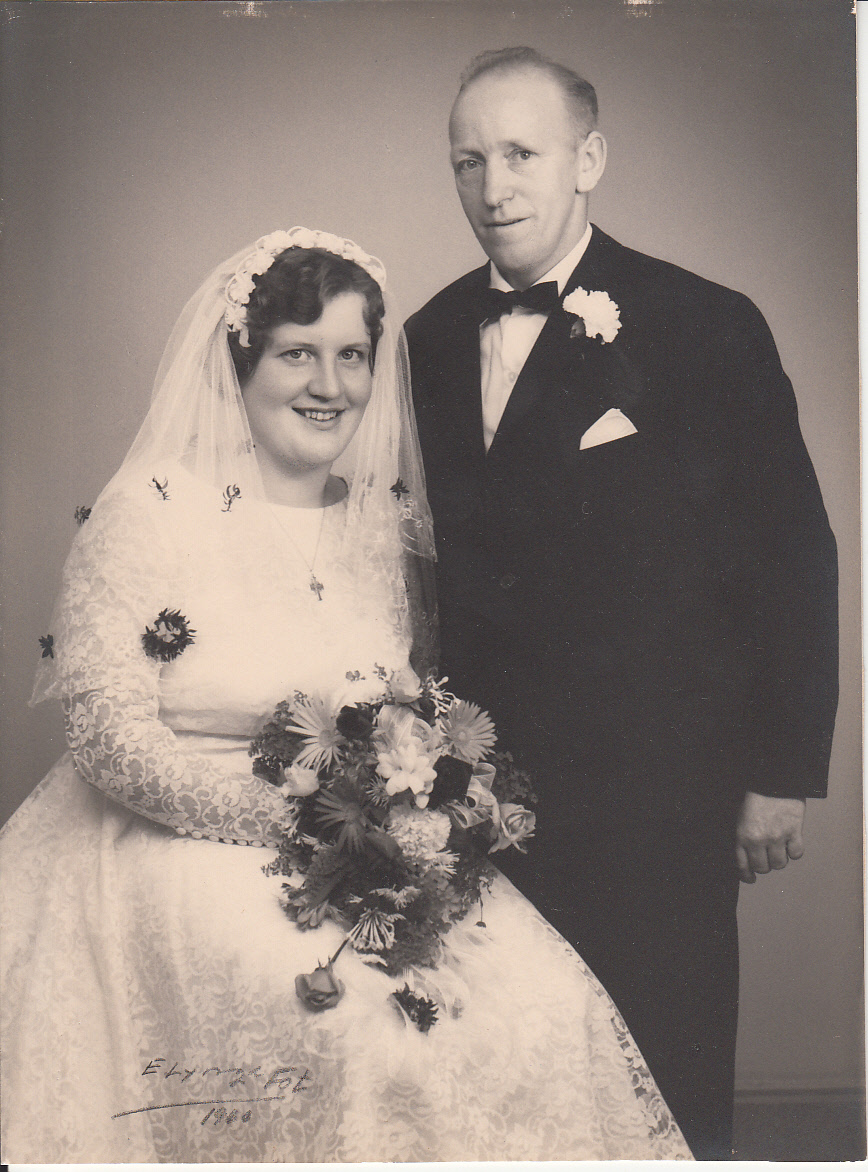 Bryllupsbillede af Jytte Pedersen og Jens Rosen Jensen.