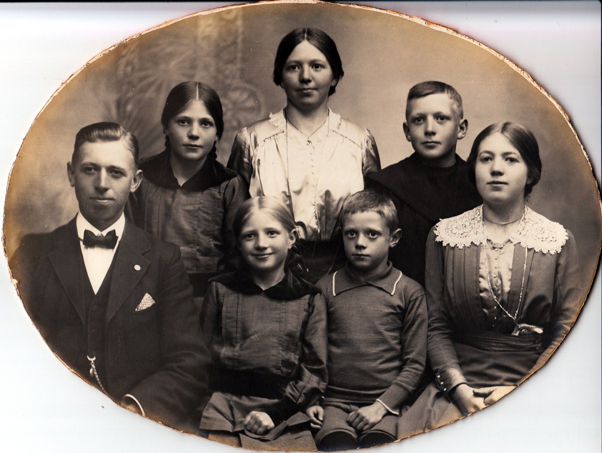 Peder og Charlottes børn, 18 Oktober 1916.