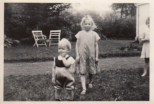 Maria og Margrethe Straarup, Hjarup.