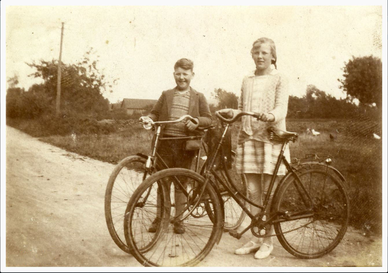 Niels Eigil og Marie Katrine Knudsen, Krogsbølle.