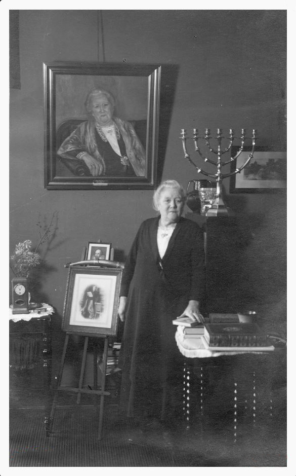 Helen Hobbs Clay - ca 1932.