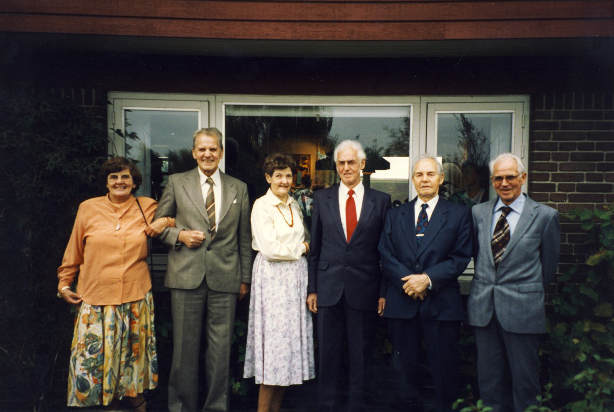 Søskende fra Frydensborg. Billedet er tager hos Anders og Karen Straarup i Asferg  i anledning af Jens Straarup's 80 års fødselsdag.
