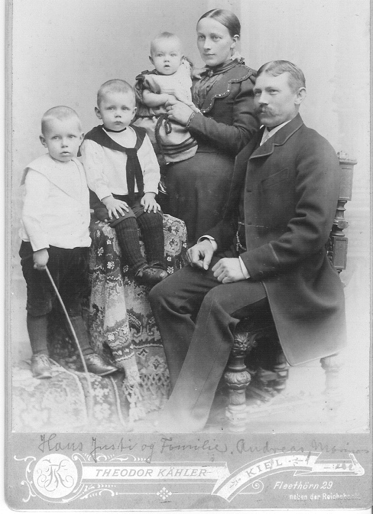 Hans Jørgen Justi, Petrea Augusta Mathiesen og deres børn.